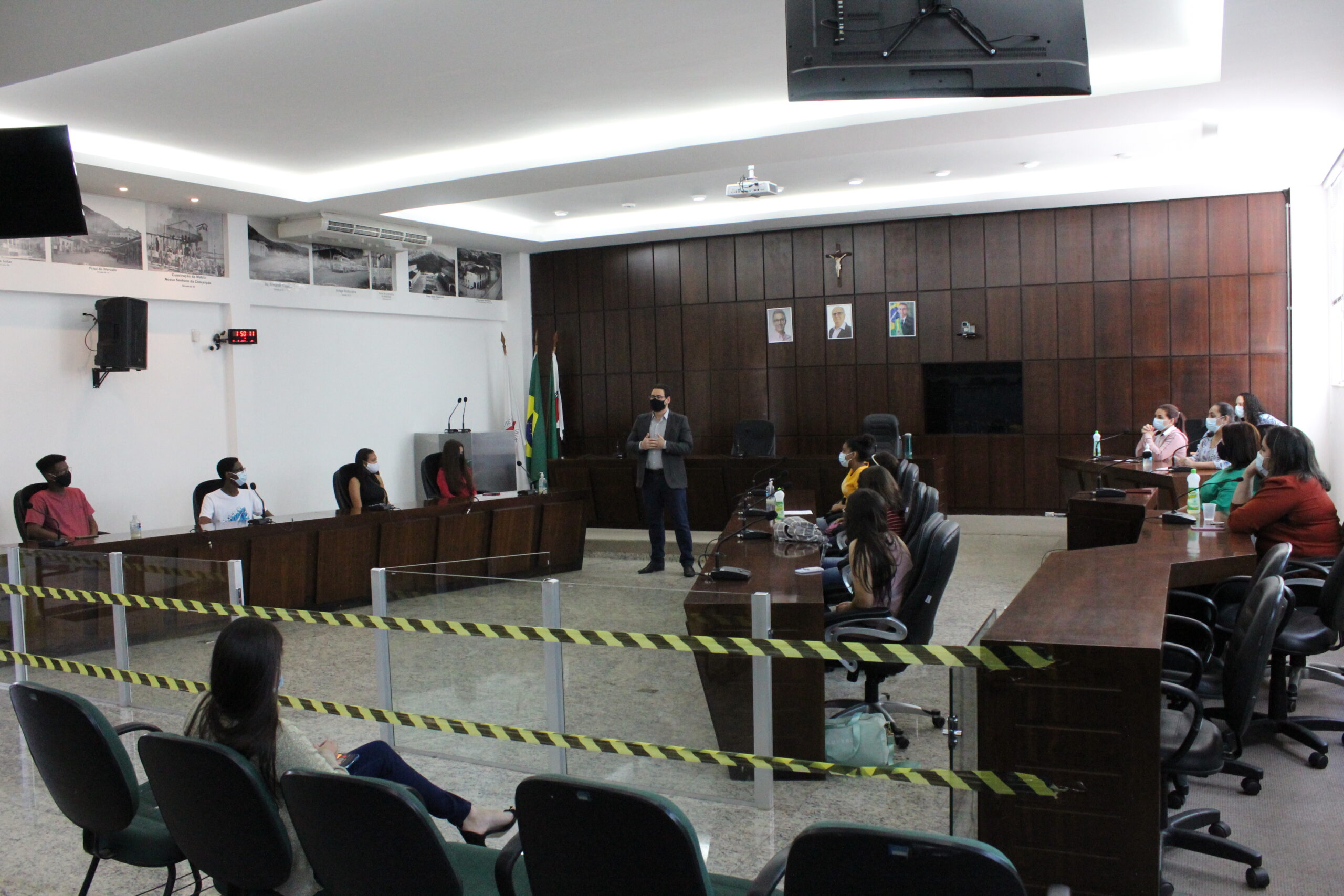 Monlevade inicia Projeto Parlamento Jovem