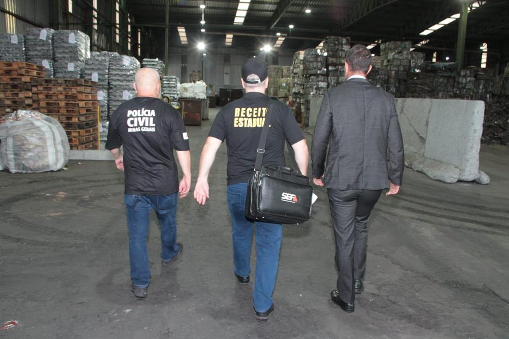 Operação cumpre mandados por crimes no ramo de reciclagem