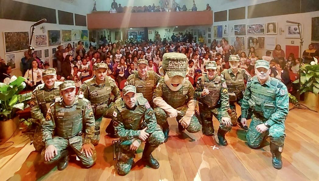 Alunos de São Gonçalo são certificados pelo Progea