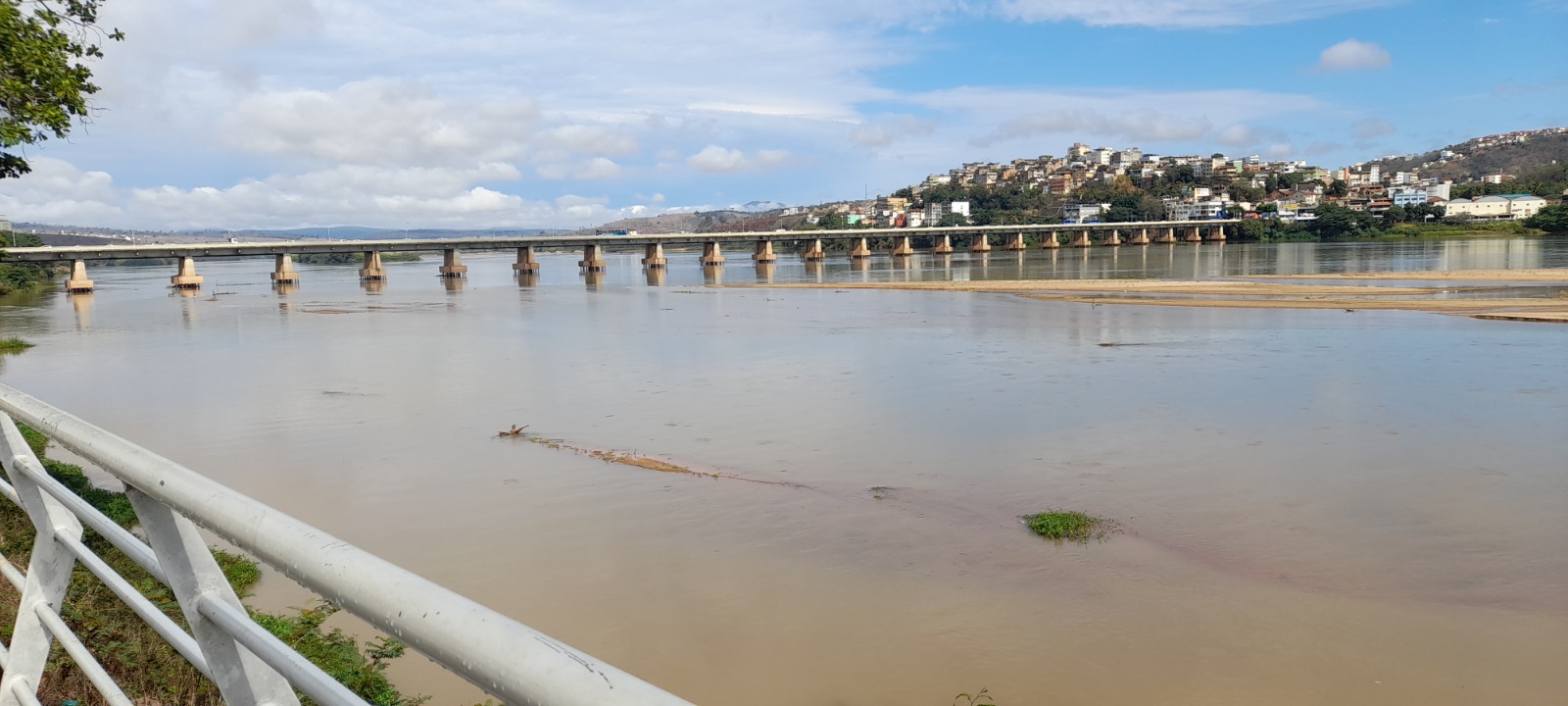 Bacia do Rio Doce está com alta contaminação por metais, confirma Ministério da Saúde
