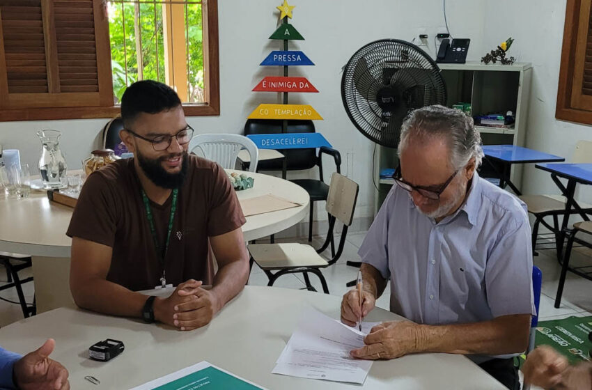  Parque do Areão: Dr. Laércio assina ordem de serviço da nova praça e estacionamento
