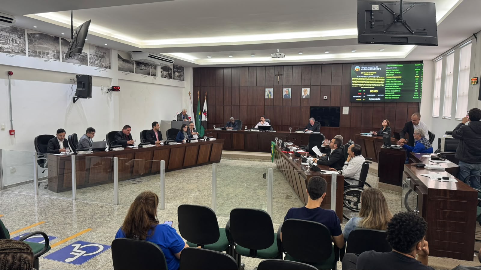 Vereadores aprovam projetos para combate à esporotricose e apoio a produtores rurais